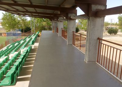 trabajo pavimentación campo de fútbol